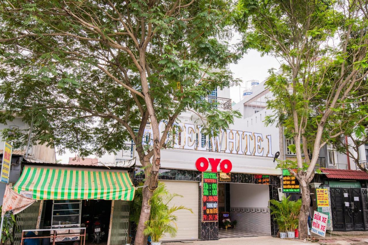 OYO 471 White 1 Hotel Ho Chi Minh-stad Buitenkant foto